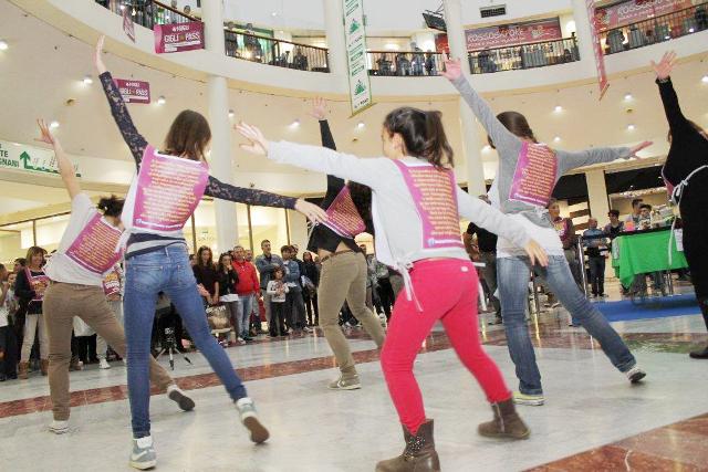 Il flash mob ai Gigli per salvare l'ospedale di San Marcello Pistoiese