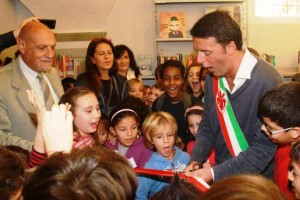 Il sindaco Renzi inaugura la nuova emeroteca