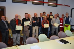 La consegna degli attestati (foto gonews.it)