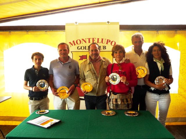 Il gruppo dei premiati