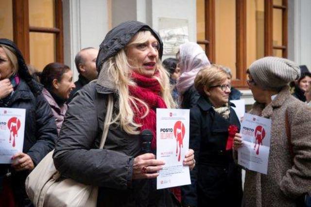 Il flash mob al consiglio regionale: Daniela Lastri