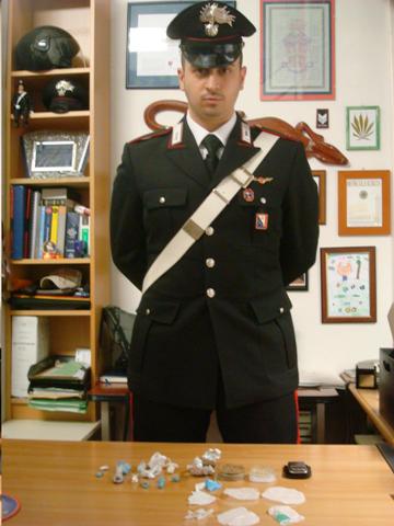 La droga sequestrata dai carabinieri a Firenze
