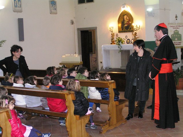 L'incontro di Giuseppe Betori con i bambini di Pagnana