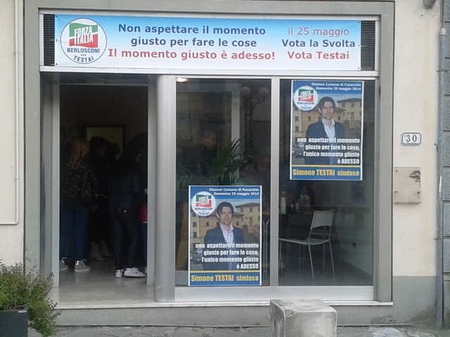 L'inaugurazione del comitato elettorale di Simone Testai a Fucecchio