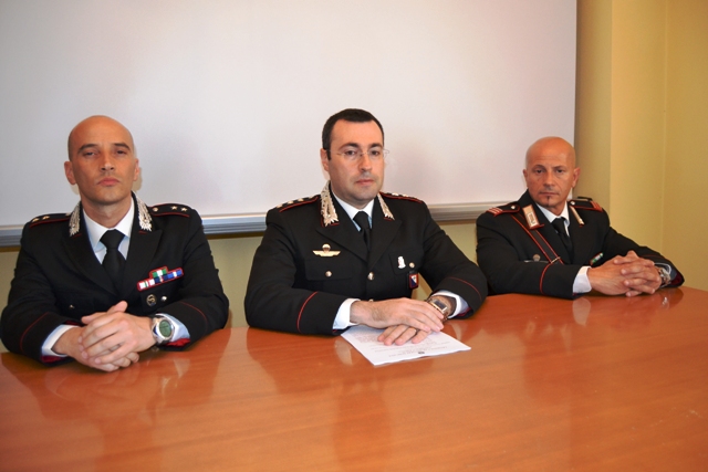 Da sinistra: Tenente Giovanni Palermo, comandante Nucleo Operativo Radio Mobile; Capitano Giuseppe Pontillo, comandante Compagnia Carabinieri di Empoli; Maresciallo Pierluigi Tozzi comandante Aliquota RadioMobile