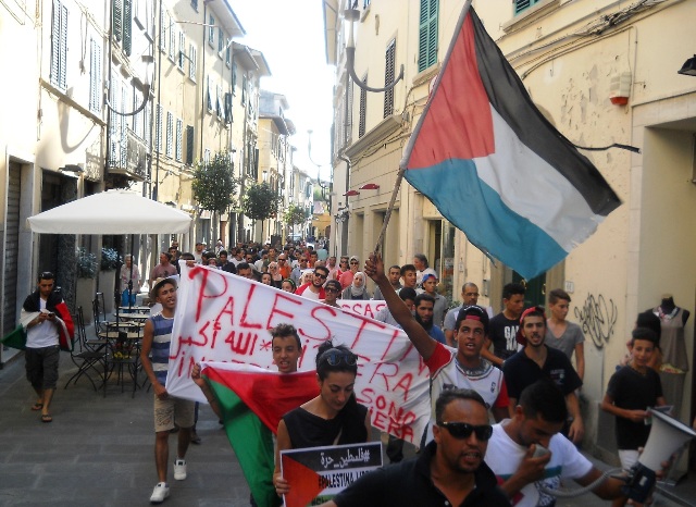 Il corteo nel centro di Empoli