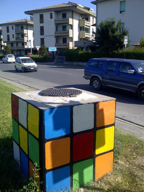Il cubo di zed1 a Certaldo