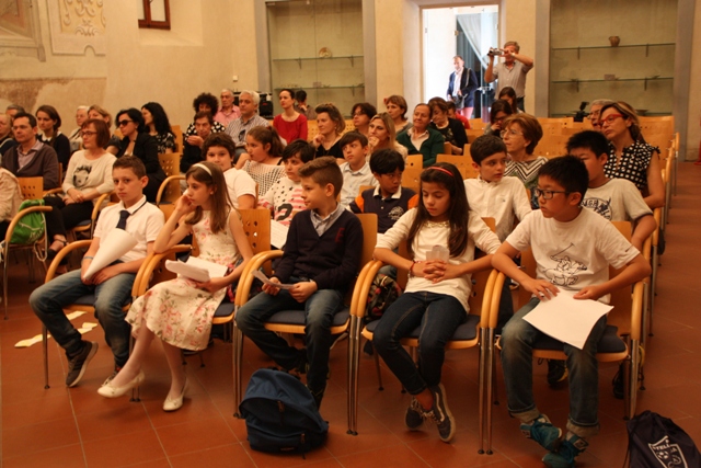 Un Giallo Scritto Dai Bimbi Della Primaria Di Santa Maria Racconto