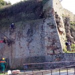 volterra_piazza_martiri_lavori_mura_2014_02_14_1