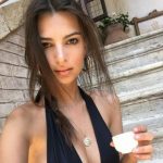Emily Ratajkowski in Toscana